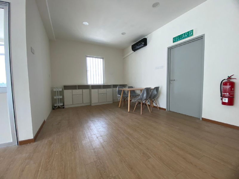 GOLDEN GATEWAY SUNGAI BAKAP NEAR BATU KAWAN LIGHT INDUSTRIAL FACTORY WAREHOUSE FOR RENT - photo 11