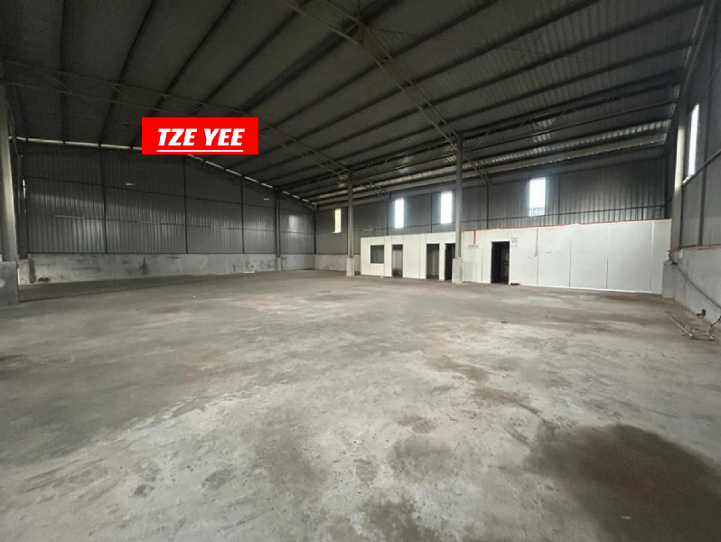 PERMATANG TINGGI NEAR BUKIT MINYAK WAREHOUSE FOR RENT - photo 3