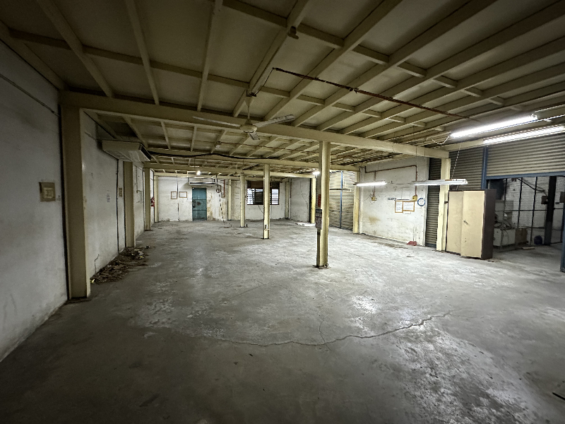 SUNGAI BAKAP NEAR BATU KAWAN FACTORY WAREHOUSE FOR RENT - photo 4