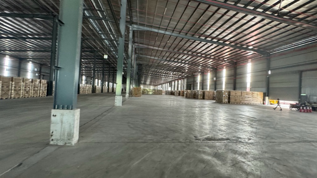 VALDOR NEAR BATU KAWAN DETACHED FACTORY WAREHOUSE FOR RENT - photo 3