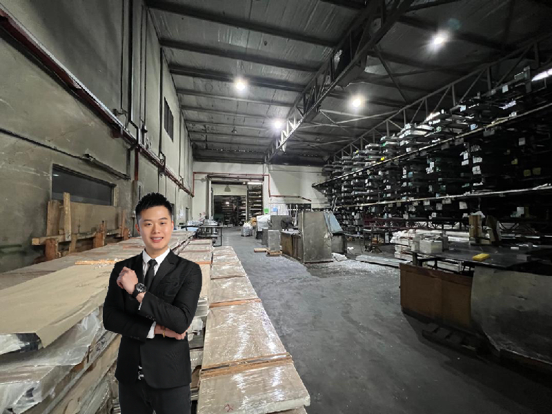PERMATANG TINGGI NEAR BUKIT MINYAK FACTORY WAREHOUSE FOR SALE - photo 3