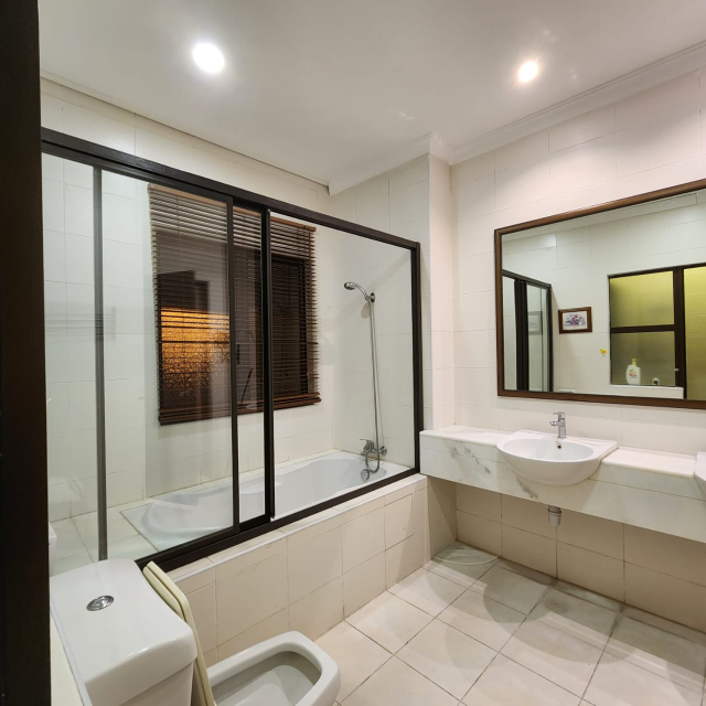 Two Storey Semi D Glenmarie Cove By Angeline - photo 10