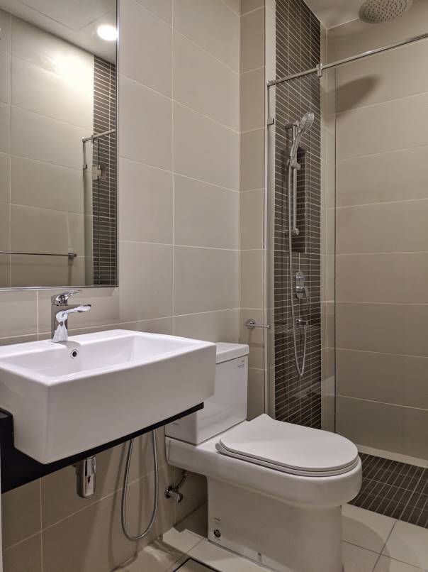 Sentral Suites KL Sentral for rent by Bella - photo 5