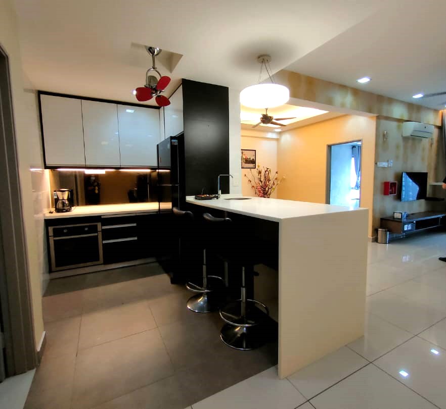 Park 51 Residency Renovated Unit By Yeevy - photo 2