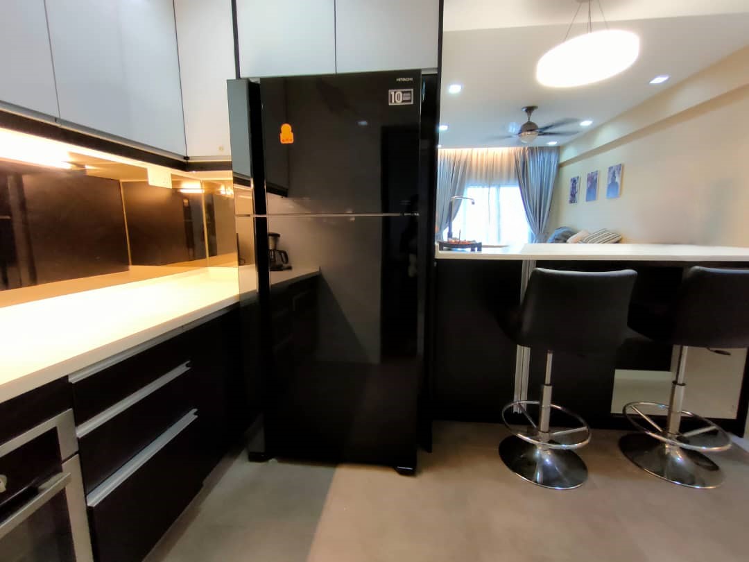 Park 51 Residency Renovated Unit By Yeevy - photo 3