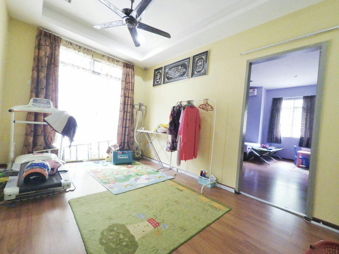 Double Storey Corner Terrace Taman Sierra Ukay - photo 4