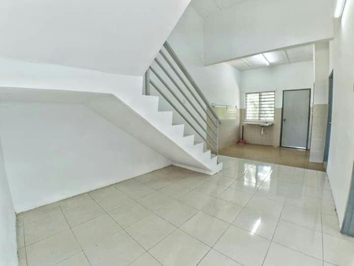 1 Storey Taman Sri Mewah Meru Facing Playground - photo 2