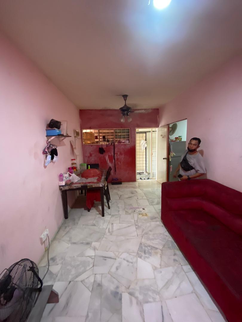 ROSE APARTMENT SAUJANA UTAMA