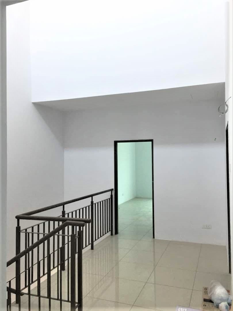 Facing Open 2 Storey Linkhouse Saujana Klia Sepang - photo 8