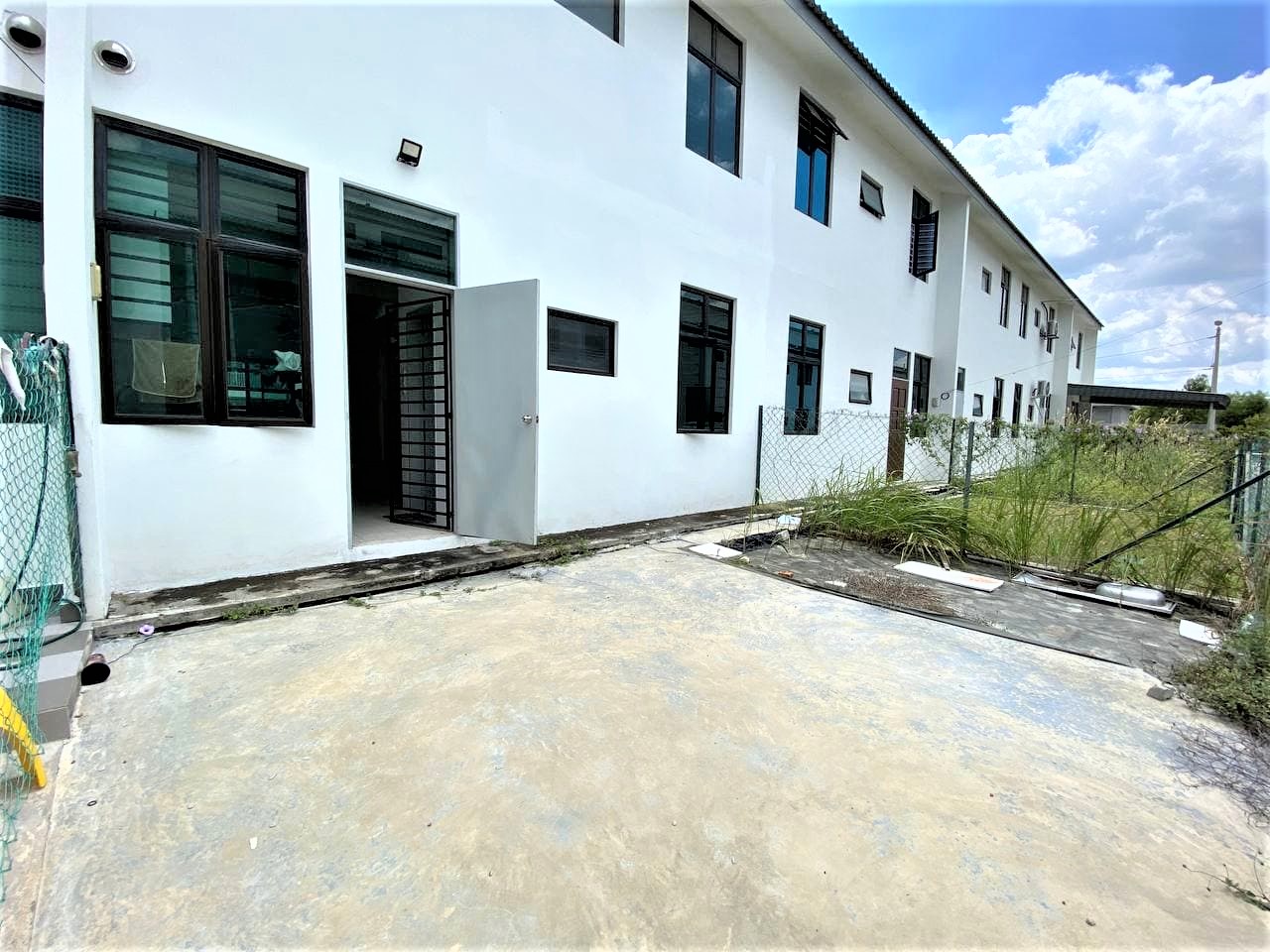 Partly Furnished 2 Storey Saujana Klia Sepang - photo 6