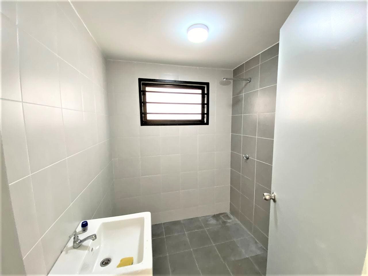 Partly Furnished 2 Storey Saujana Klia Sepang - photo 10