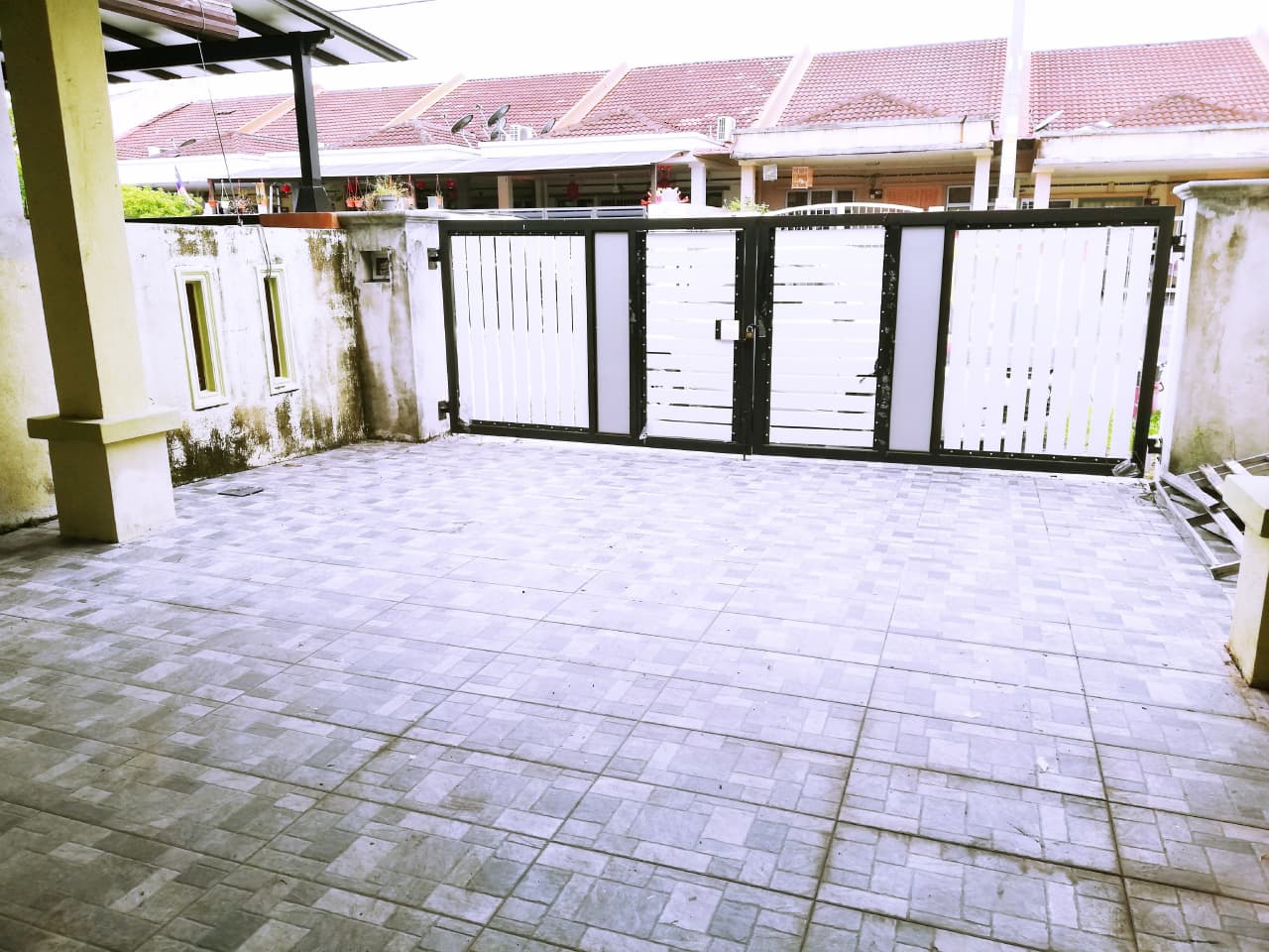 Below Market, Taman Pelangi Semenyih - photo 2