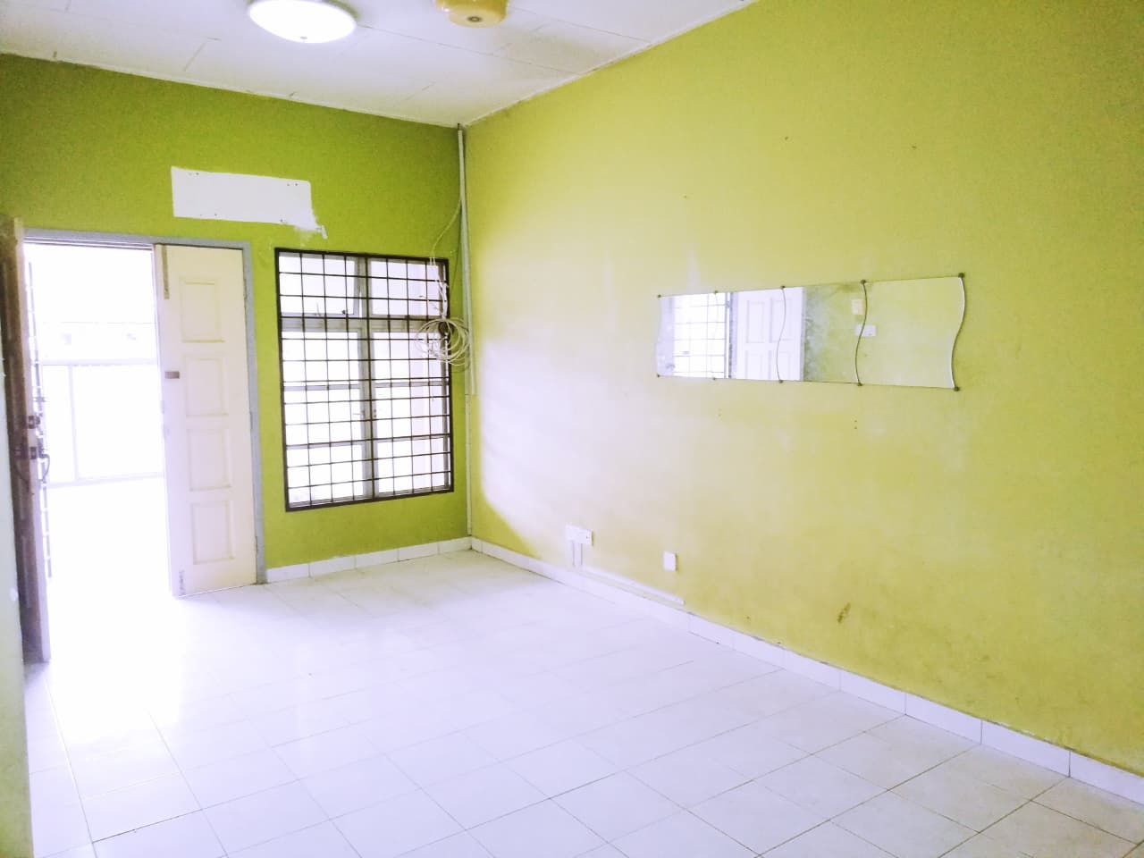 Below Market, Taman Pelangi Semenyih - photo 4