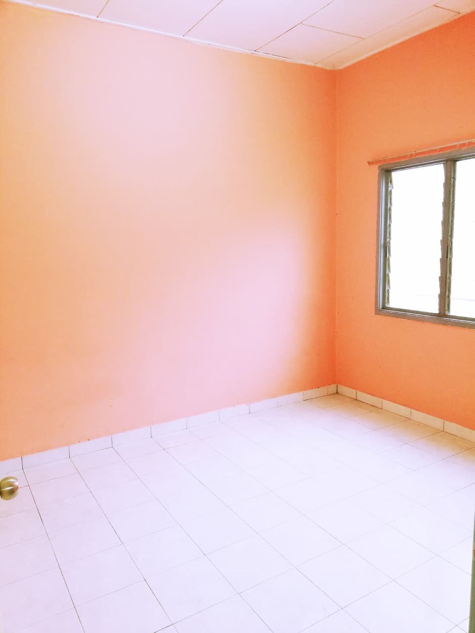 Below Market, Taman Pelangi Semenyih - photo 10