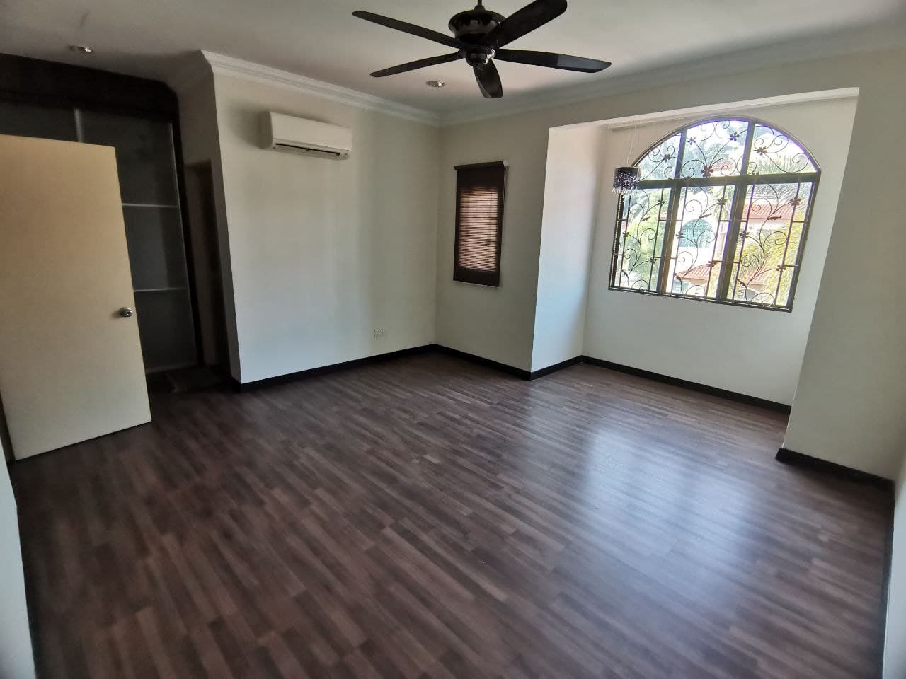 Renovated 2 Storey Kota Warisan Sepang - photo 4