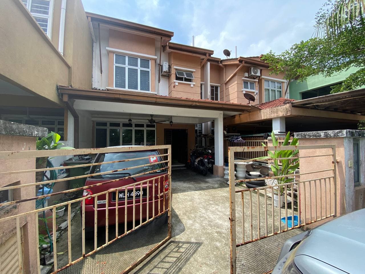 2 Storey Laman Indah Bandar Seri Putra Bangi