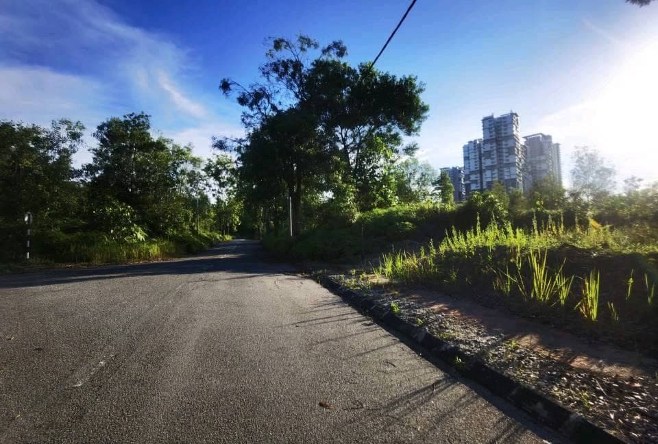 Bungalow lot 9600sft Seksyen 9 Bukit Mahkota - photo 2
