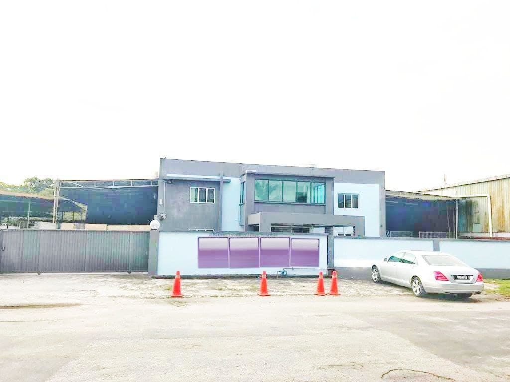 Factory Taman Perindustrian Puchong Seksyen 5 - photo 1