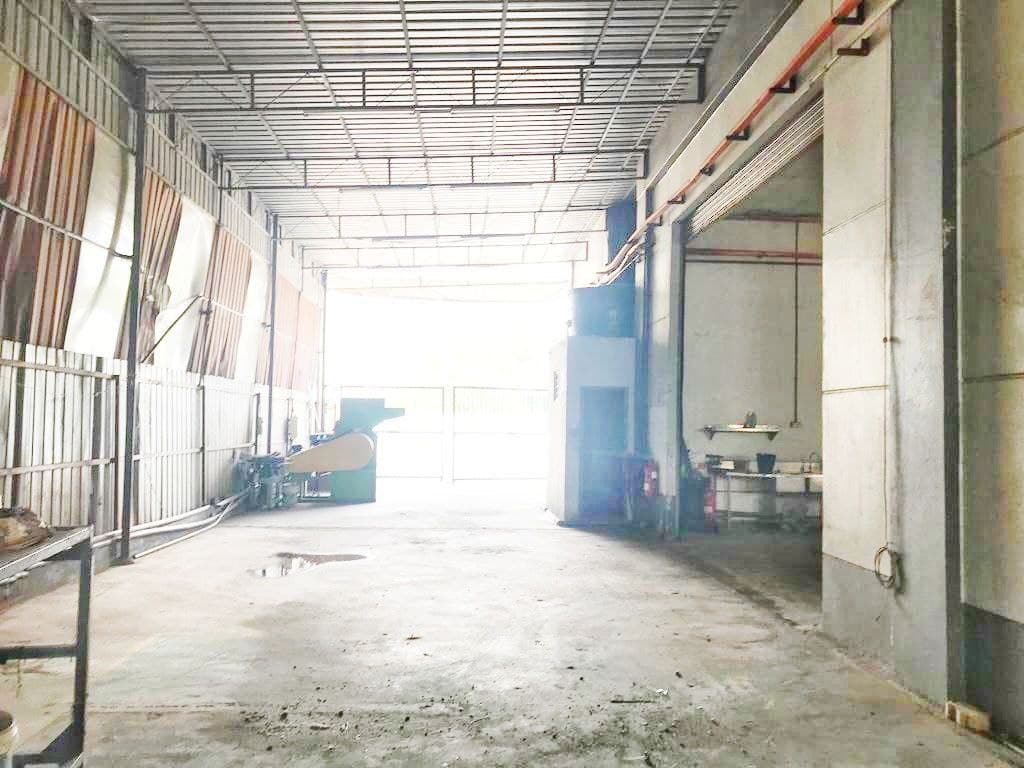 Factory Taman Perindustrian Puchong Seksyen 5 - photo 11