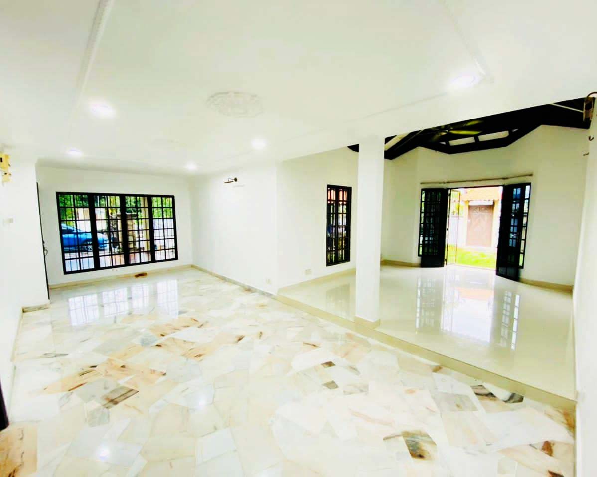 Jalan Suasana Bandar Tun Hussein Onn Cheras - photo 3
