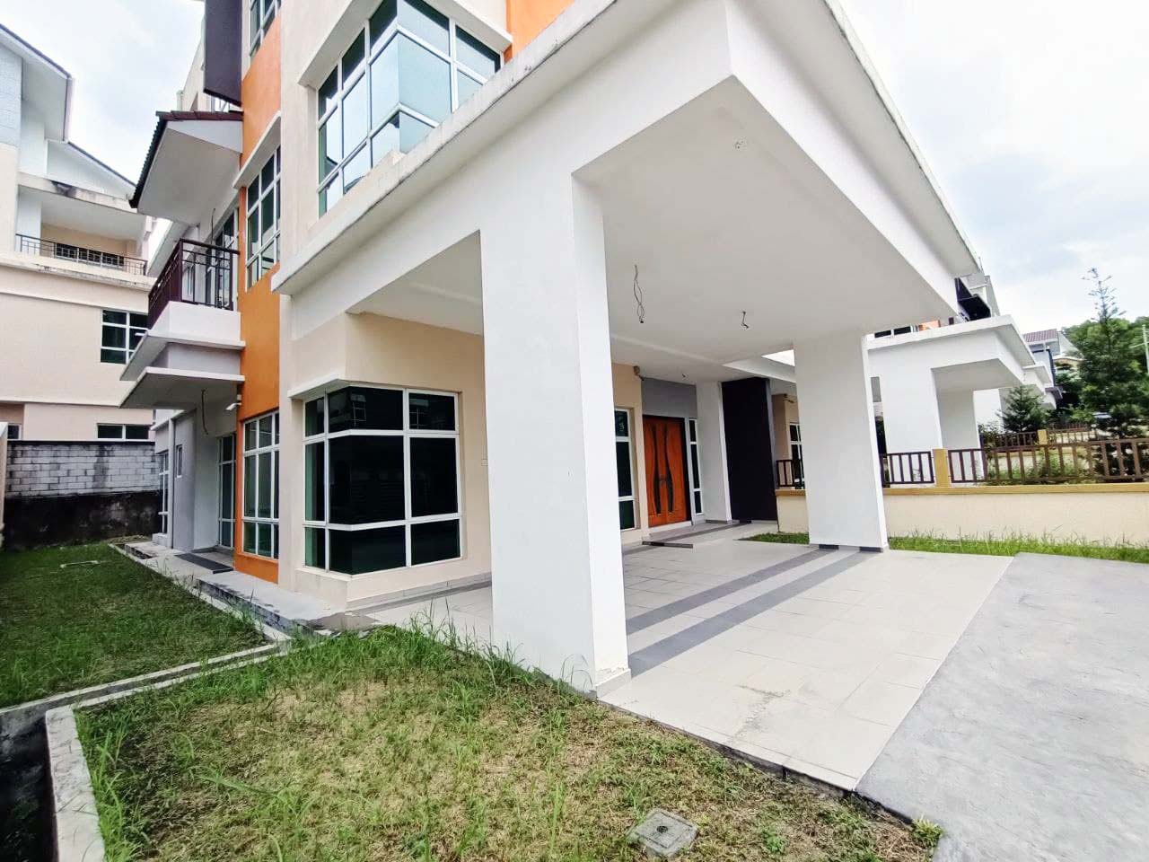 Lake Valley Avenue 4 Bandar Tun Hussein Onn - photo 2