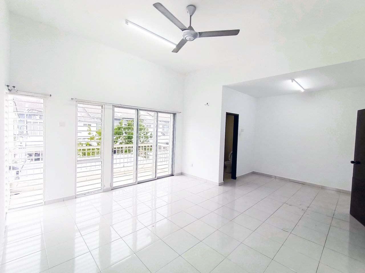 Taman Desa Seringin Nilai - photo 6