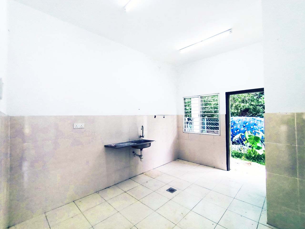 Taman Desa Seringin Nilai - photo 12