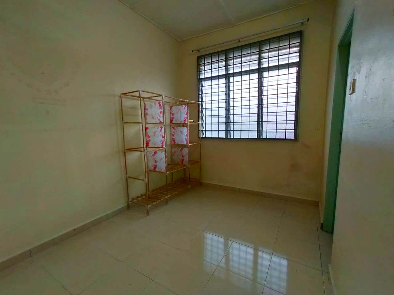Taman Desa Anggerik Nilai - photo 13