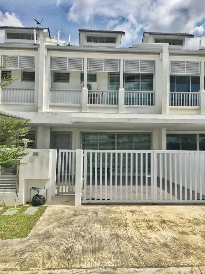 Bandar Rimbayu, Telok Panglima Garang - photo 1