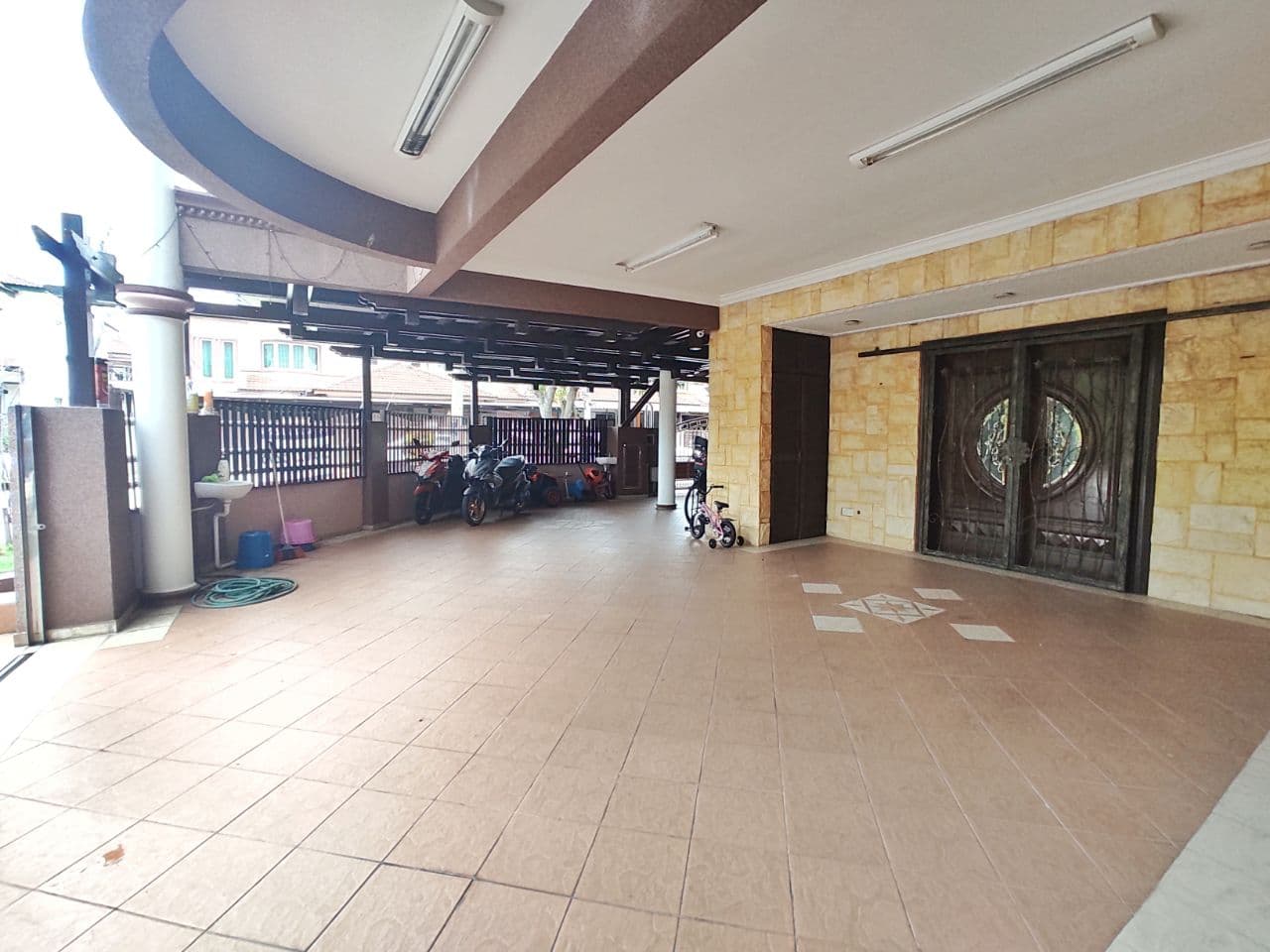 Seksyen 8, Bangi - photo 4