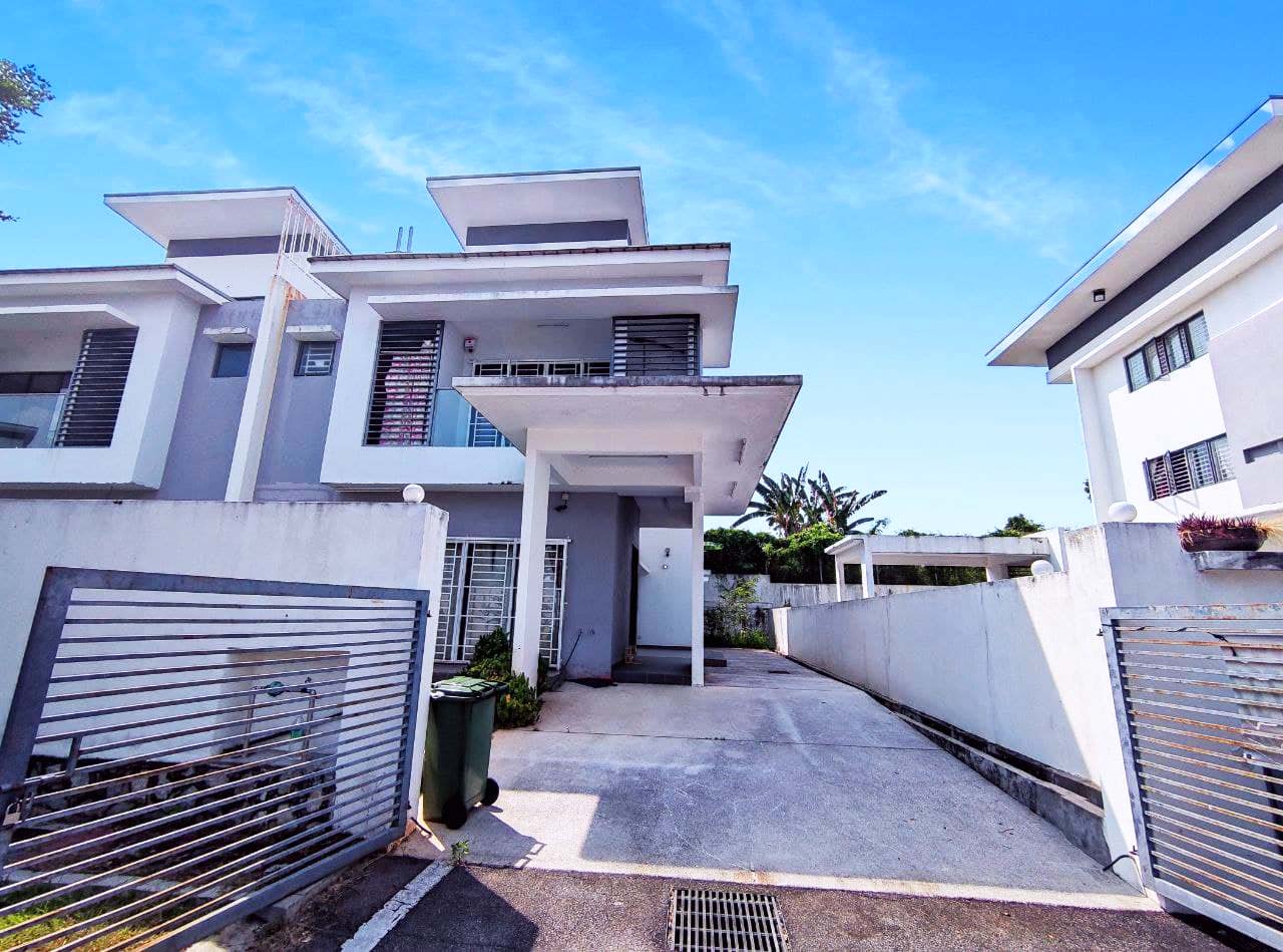Kayumanis Garden Villa, Seksyen 5, Bangi - photo 2