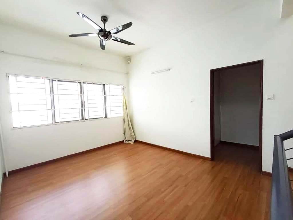 Kayumanis Garden Villa, Seksyen 5, Bangi - photo 8