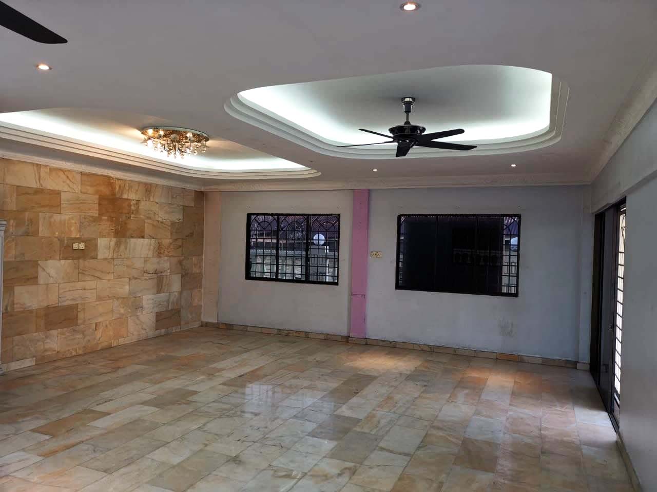 Bungalow Seri Kembangan - photo 2