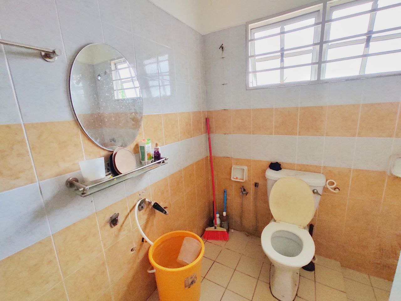 Taman Dato Demang Seri Kembangan Double Storey - photo 12