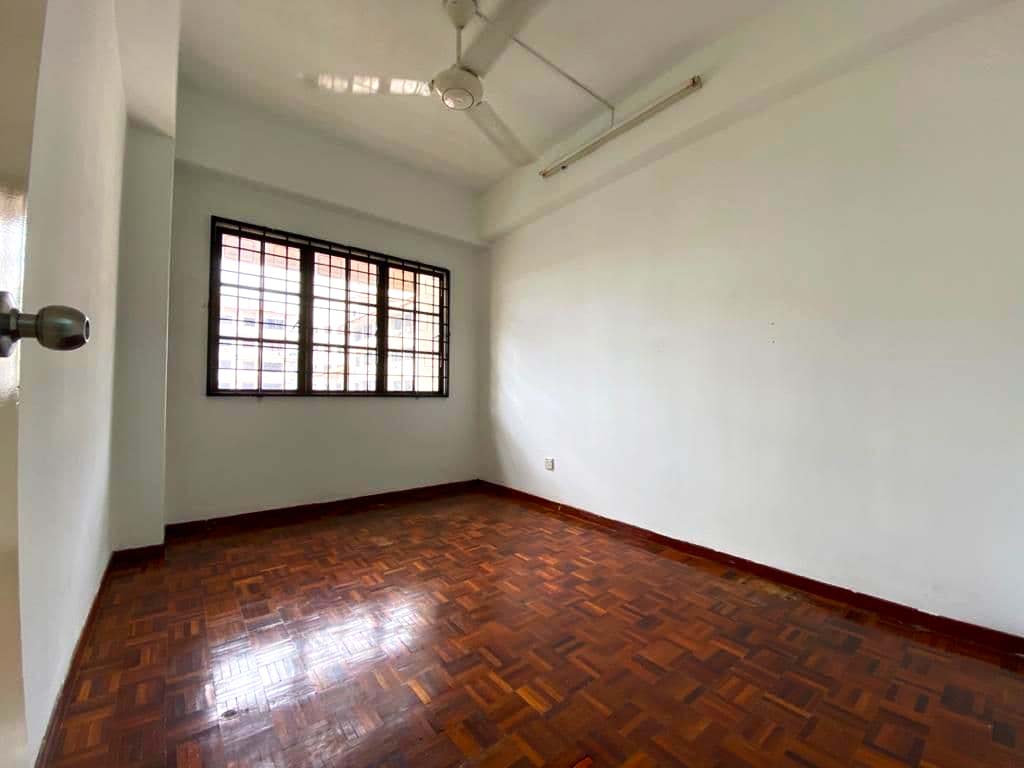 Bayu Tasik Condominium Bandar Seri Permaisuri - photo 11