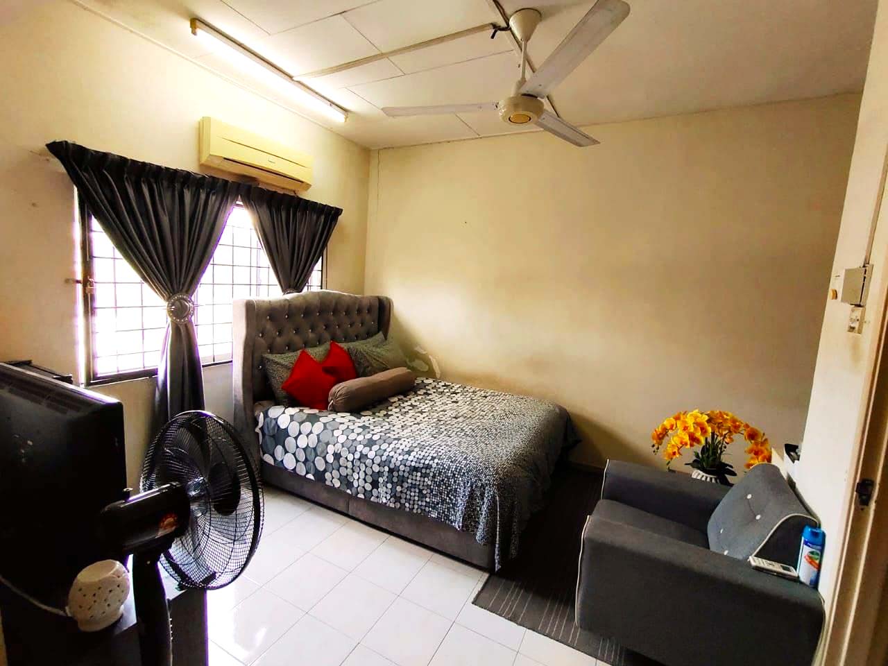 Desa Karunmas Balakong - photo 4