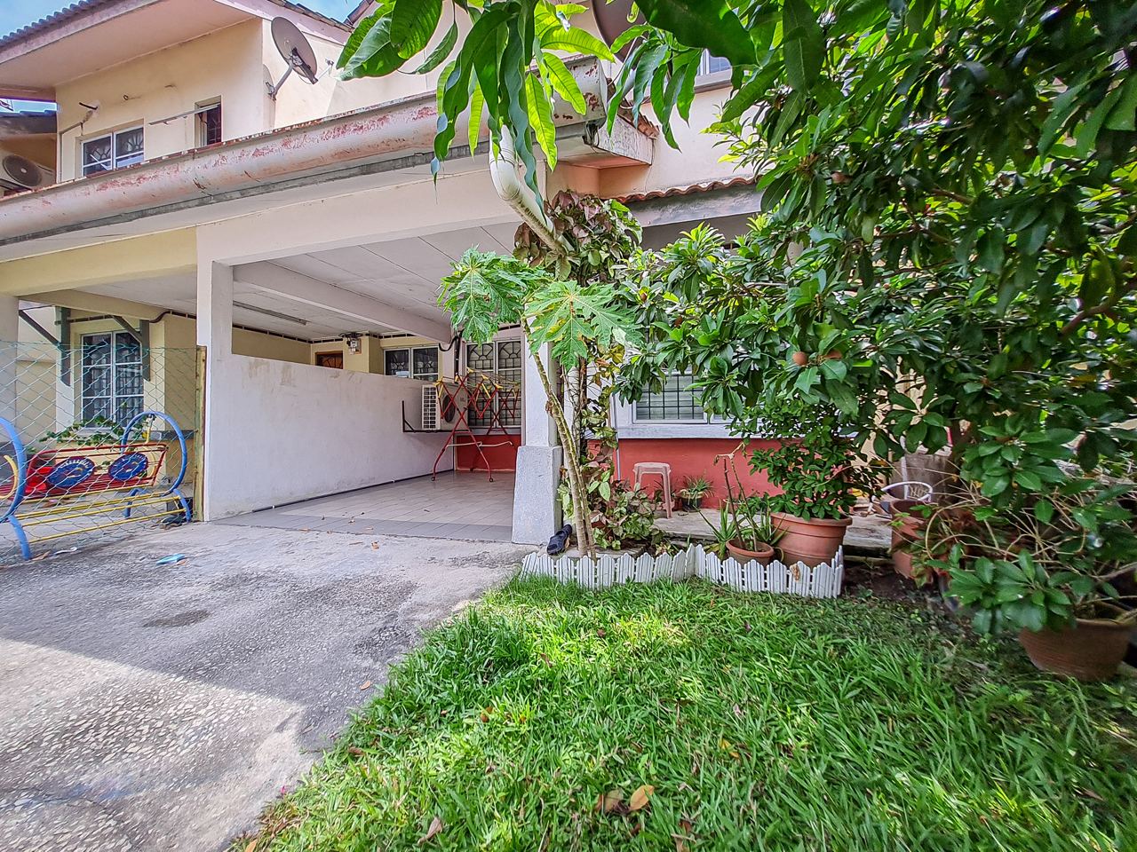 For Sale 2 Storey Terrace Section 15 Bangi - photo 2