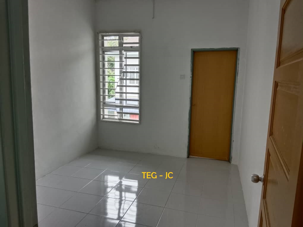 Banting Taman Langat Indah 22x80 - photo 2