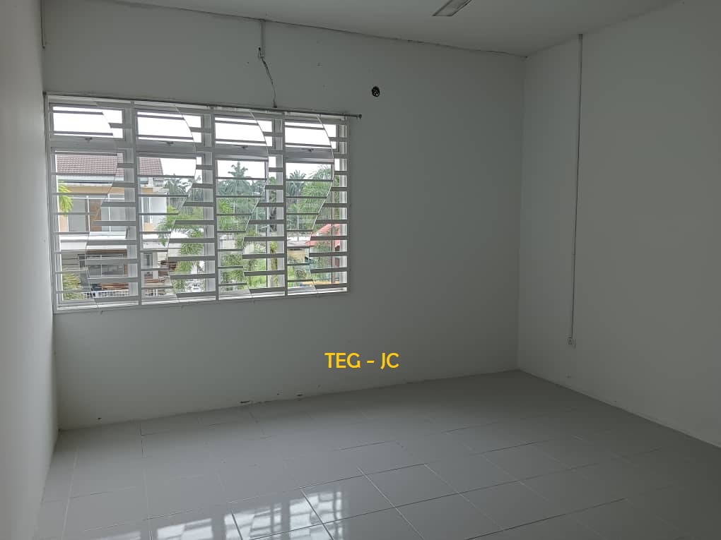 Banting Taman Langat Indah 22x80 - photo 5