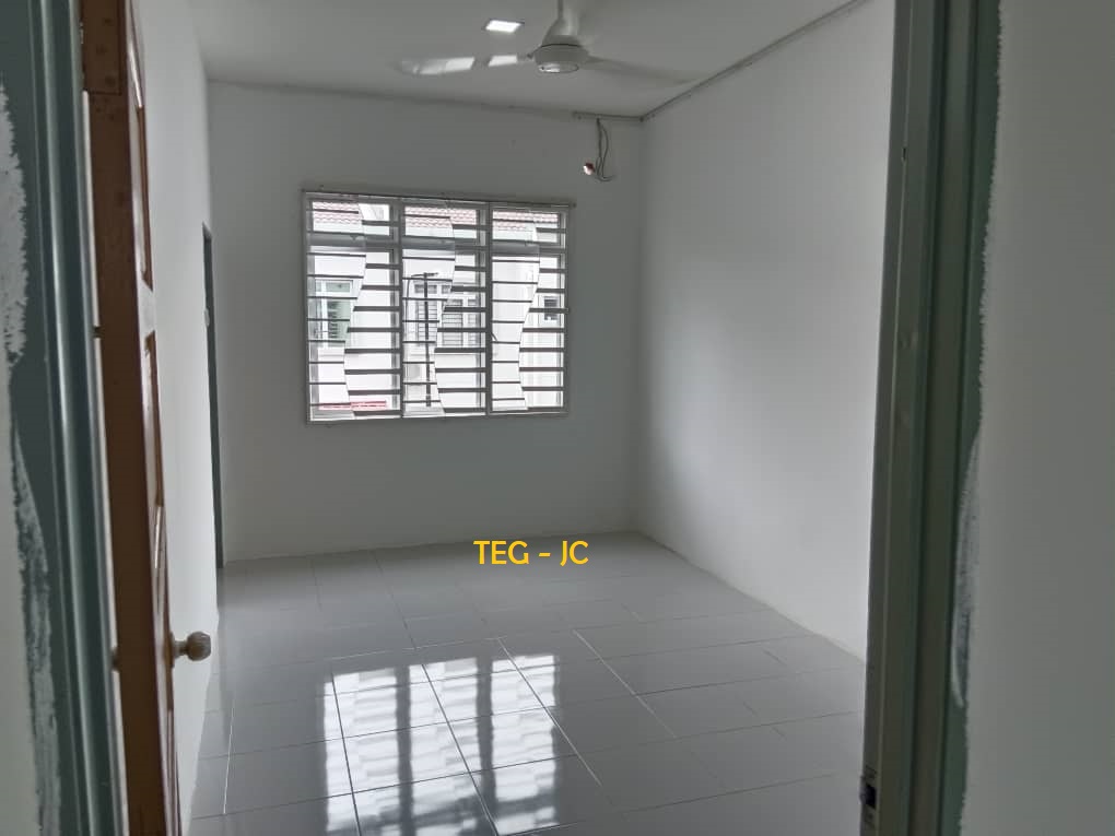Banting Taman Langat Indah 22x80 - photo 7