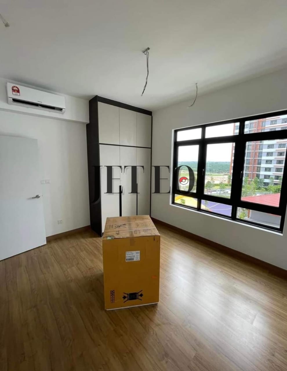 Amber Residence Condo 1800 - photo 5