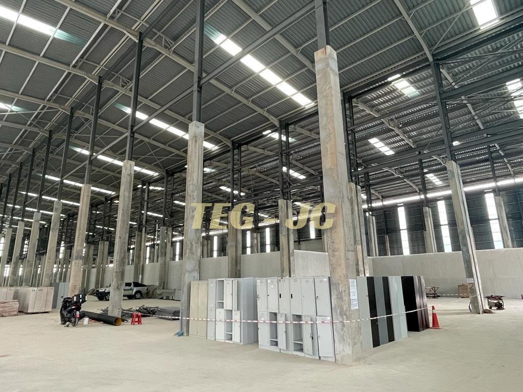 F46 Factory Warehouse 284K - photo 4