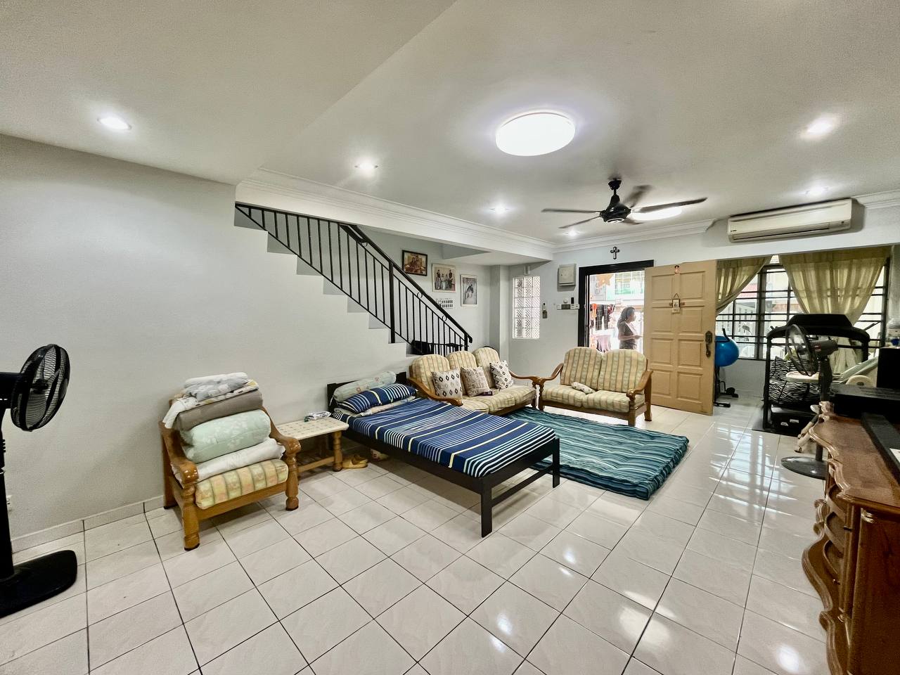 RARE UNIT Taman Bukit Pandan  Terrace House - photo 2