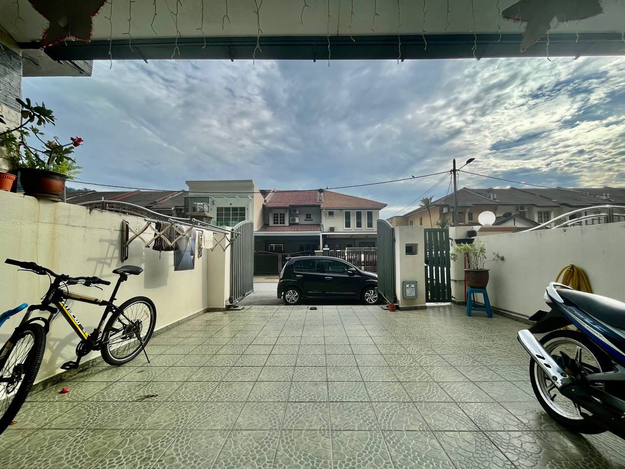 RARE UNIT Taman Bukit Pandan  Terrace House - photo 6