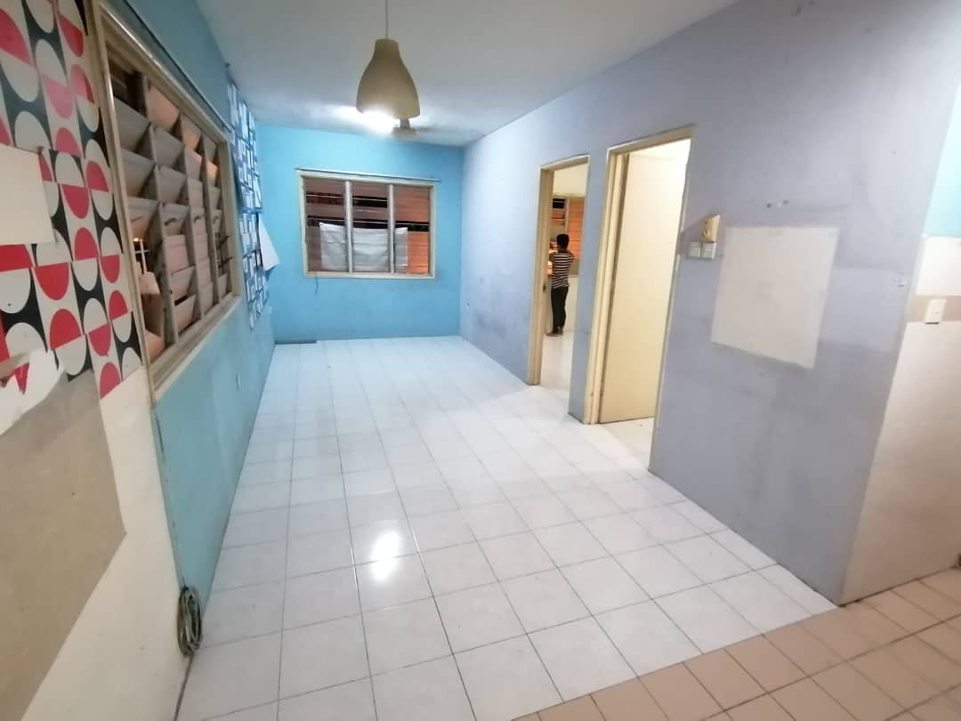 APARTMENT FLORA DAMANSARA - photo 2