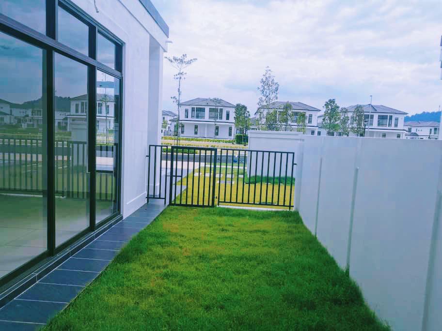 LINKED HOUSE WITH GARDEN ECO GRANDEUR AVENHAM - photo 4