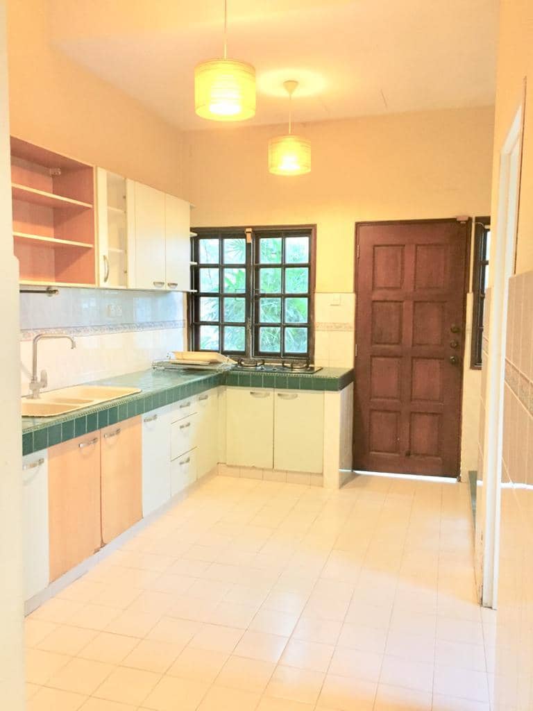 2 STOREY BUNGALOW HOUSE - photo 5