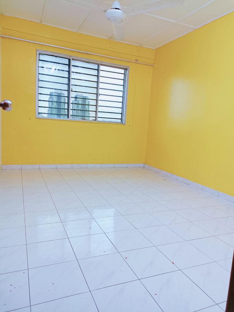 RUMAH PANGSA KAYU ARA, PJU 6A, PETALING JAYA - photo 3