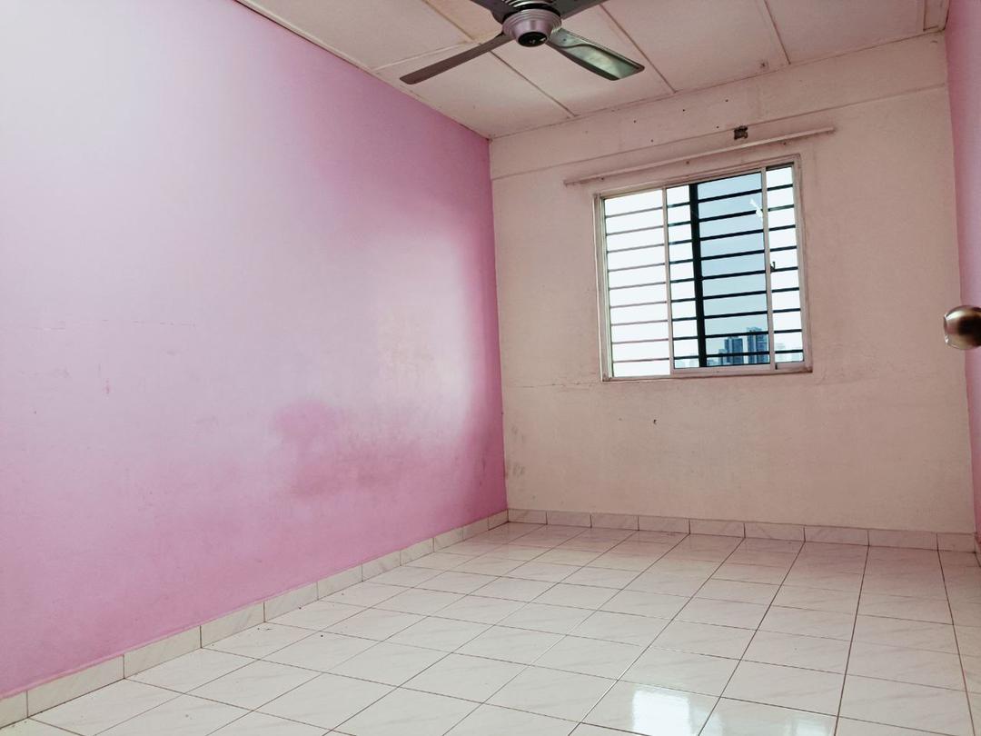 RUMAH PANGSA KAYU ARA, PJU 6A, PETALING JAYA - photo 4