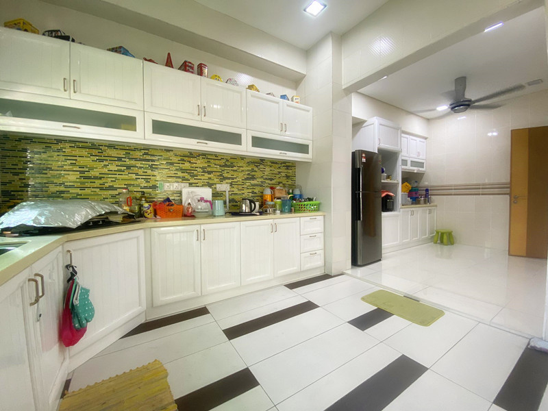3 Sty Bungalow Sek 4 Shah Alam by Emily - photo 4
